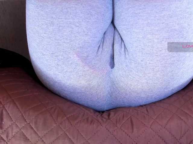 Kira-Kell's BongaCams show and profile