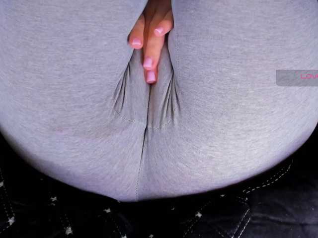 Kira-Kell from BongaCams is Freechat