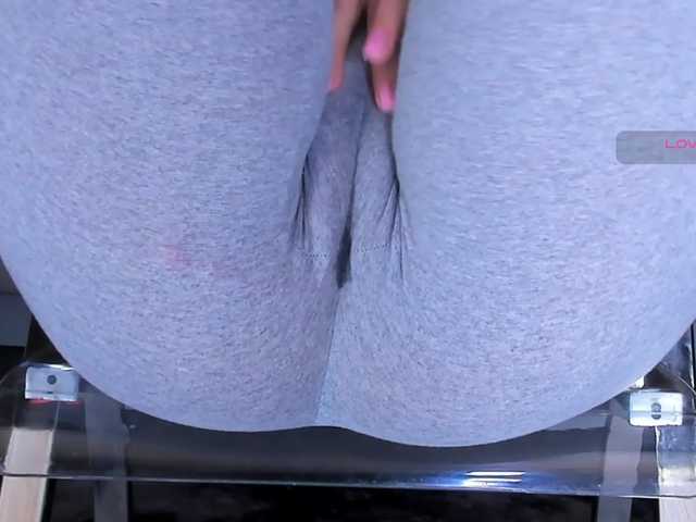 Kira-Kell's BongaCams show and profile