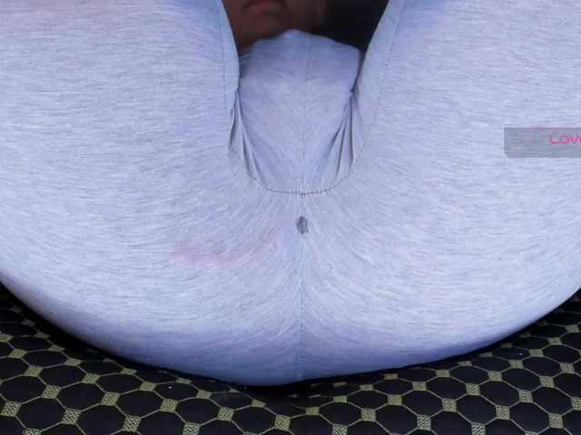 Kira-Kell's BongaCams show and profile