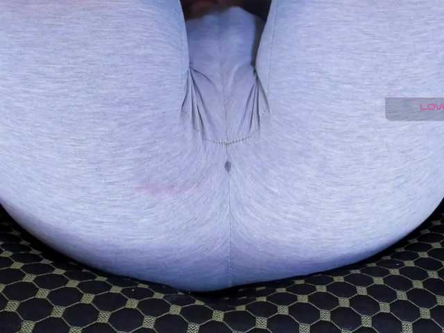 Kira-Kell's BongaCams show and profile