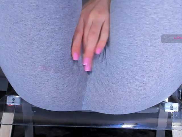 Kira-Kell's BongaCams show and profile