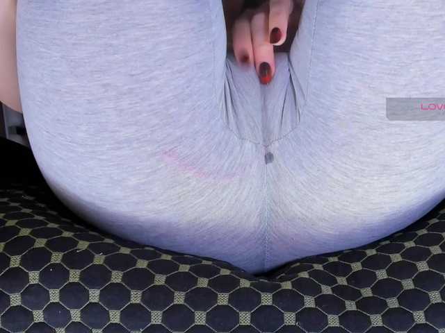 Kira-Kell's BongaCams show and profile