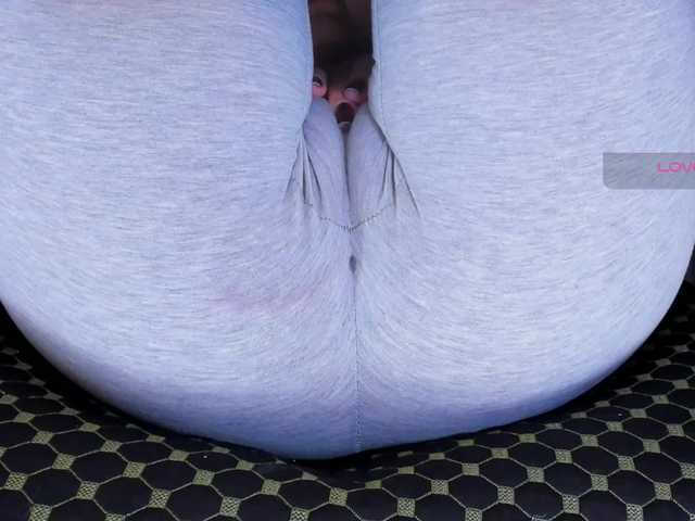 Kira-Kell's BongaCams show and profile