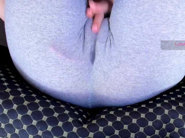 Kira-Kell's BongaCams show and profile