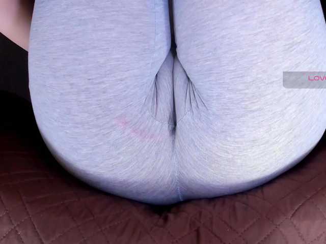 Kira-Kell's BongaCams show and profile