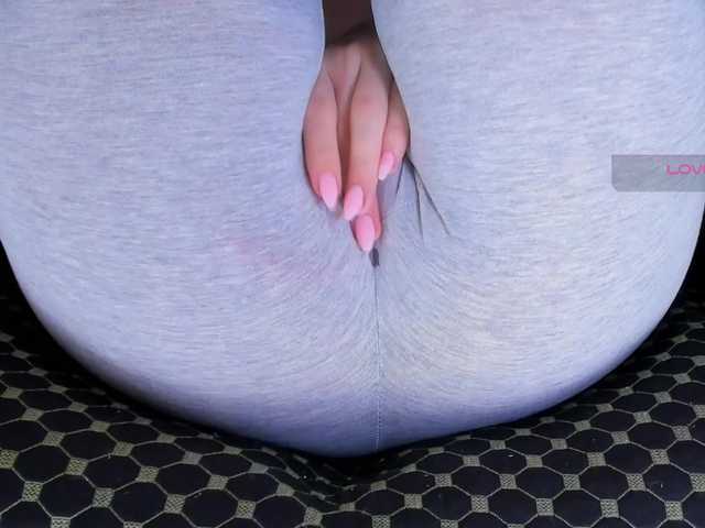 Kira-Kell's BongaCams show and profile