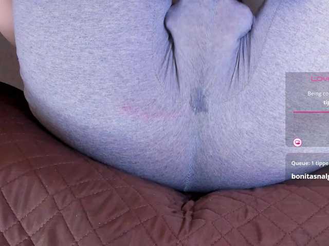 Kira-Kell's BongaCams show and profile