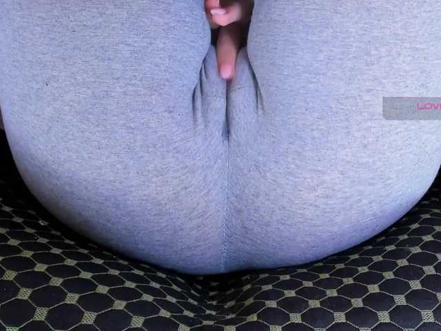 Kira-Kell's BongaCams show and profile