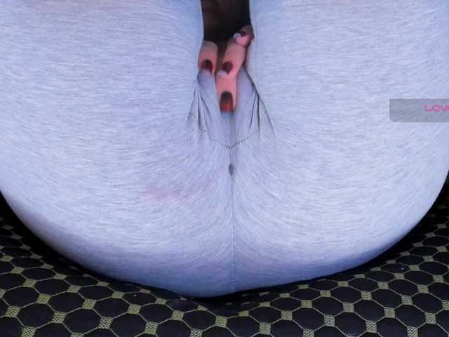 Kira-Kell's BongaCams show and profile