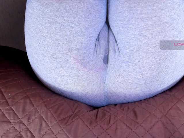 Kira-Kell's BongaCams show and profile