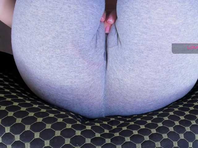 Kira-Kell's BongaCams show and profile