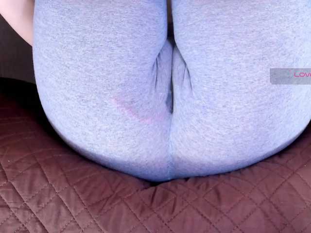 Kira-Kell's BongaCams show and profile