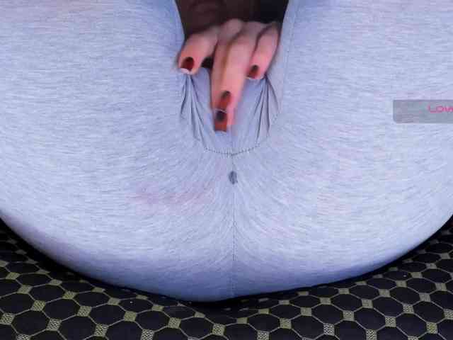 Kira-Kell Live Webcam on BongaCams