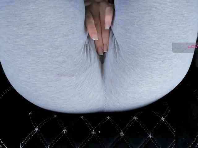live porn web cam Kira-Kell