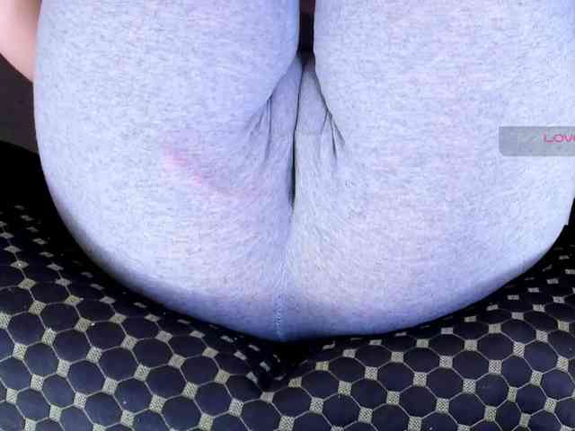 Kira-Kell Live Webcam on BongaCams