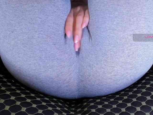 Kira-Kell Live Webcam on BongaCams