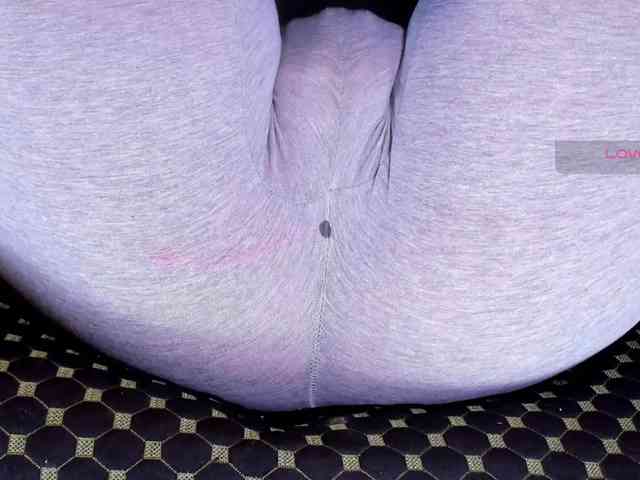 Kira-Kell Live Webcam on BongaCams