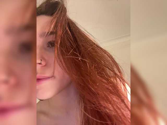 avolood's BongaCams profile