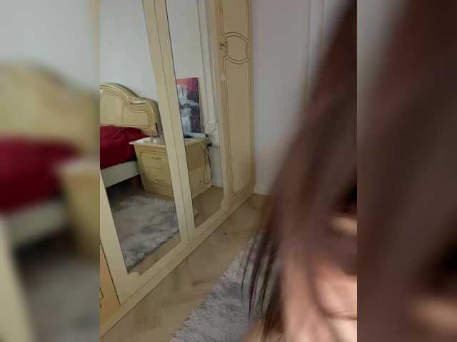 avolood's BongaCams show and profile