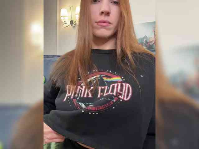 avolood Live Webcam on BongaCams