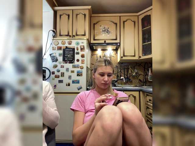 -Breid-1's BongaCams show and profile