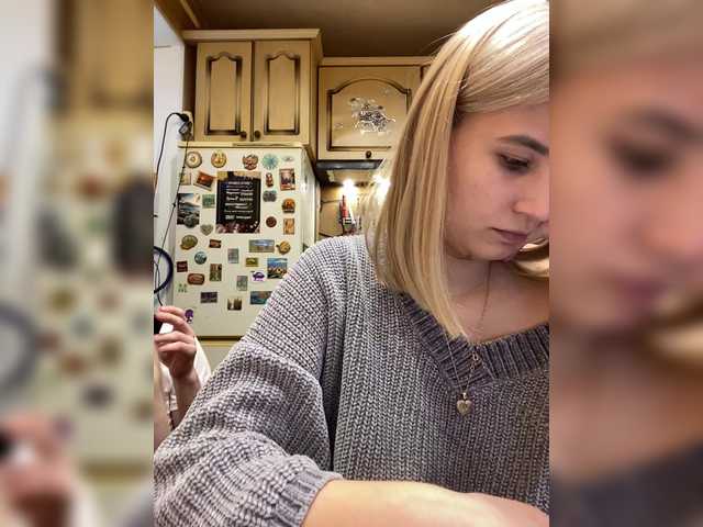 -Breid-1's BongaCams show and profile