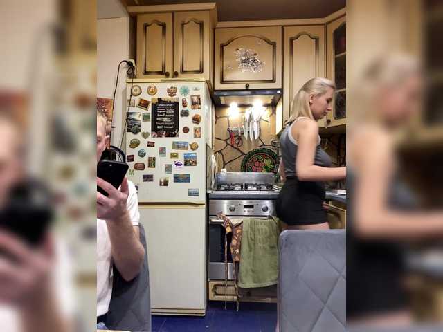 -Breid-1's BongaCams show and profile