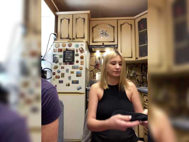 -Breid-1's BongaCams show and profile