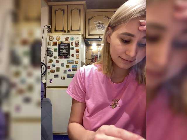 -Breid-1's BongaCams show and profile