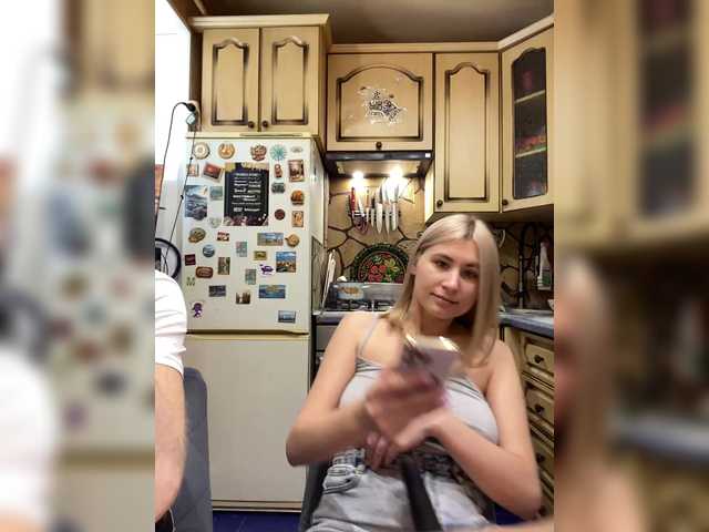 -Breid-1's BongaCams show and profile