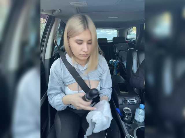 -Breid-1's BongaCams profile