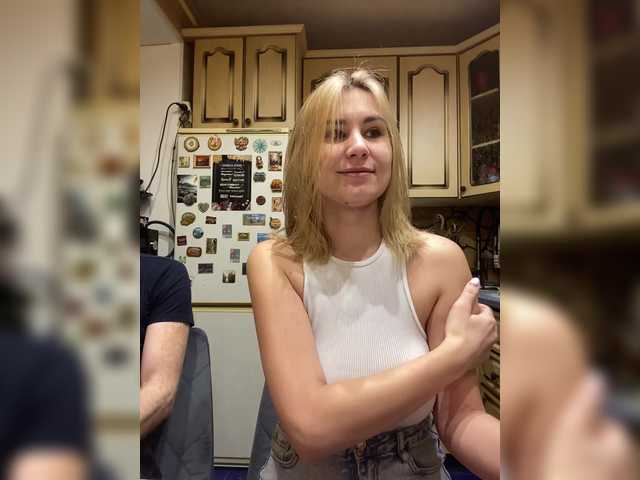 -Breid-1's BongaCams show and profile