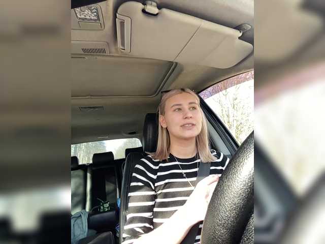 -Breid-1's BongaCams show and profile