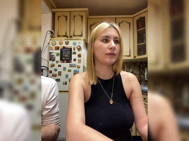 -Breid-1's BongaCams show and profile