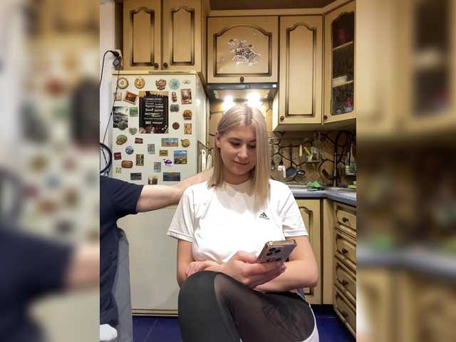 -Breid-1's BongaCams show and profile