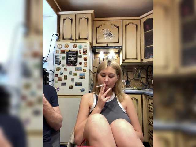 -Breid-1's BongaCams show and profile