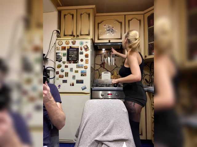 -Breid-1's BongaCams show and profile