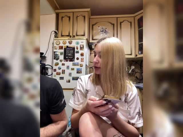 -Breid-1's BongaCams show and profile