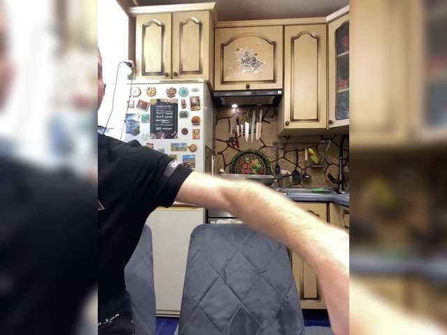 -Breid-1's BongaCams show and profile