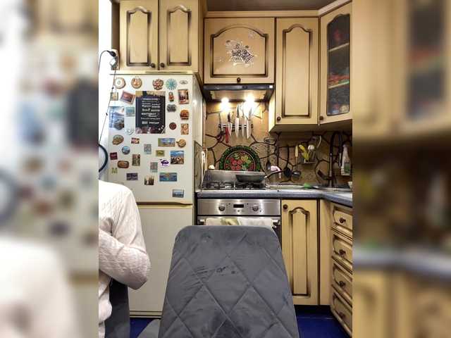 -Breid-1's BongaCams show and profile