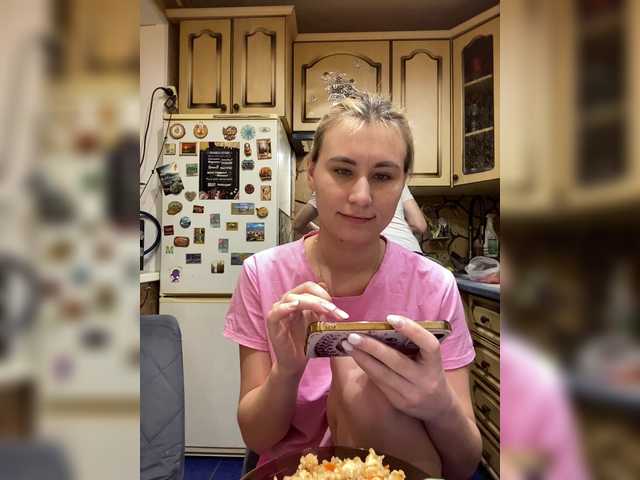 -Breid-1's BongaCams show and profile