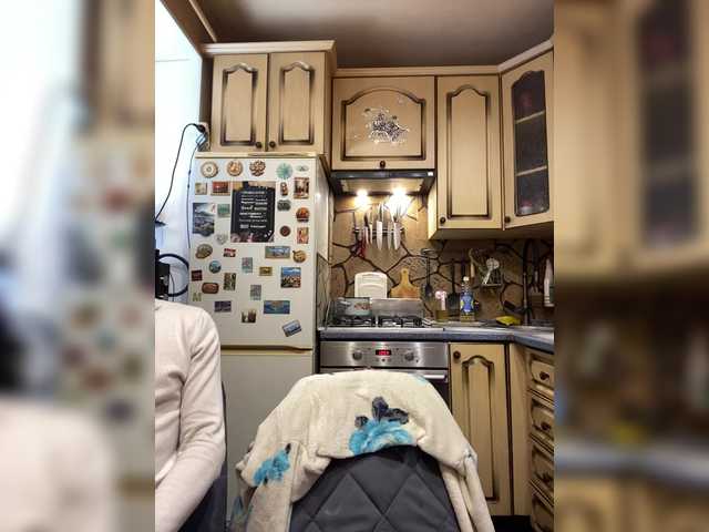 -Breid-1's BongaCams show and profile