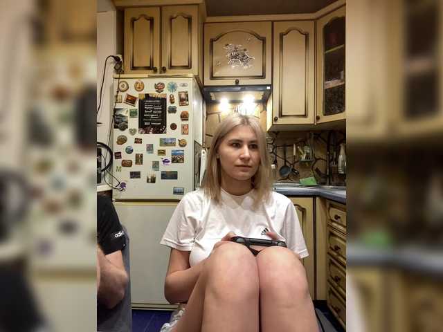 -Breid-1's BongaCams show and profile