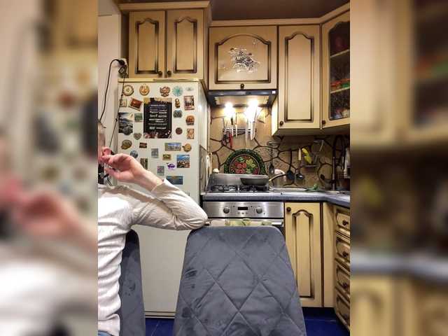 -Breid-1's BongaCams show and profile