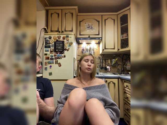 -Breid-1's BongaCams show and profile