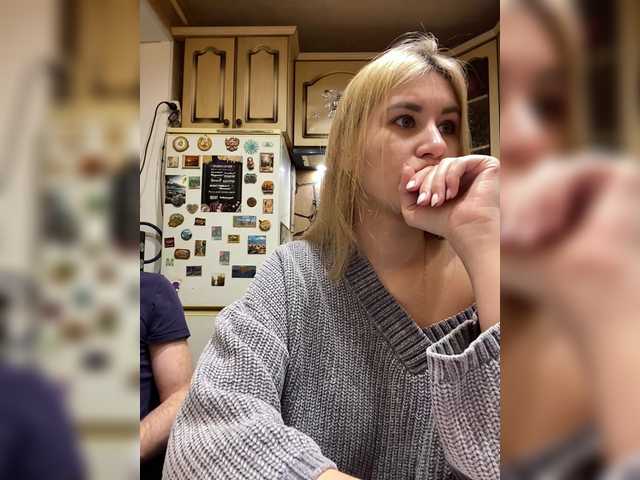 -Breid-1's BongaCams show and profile