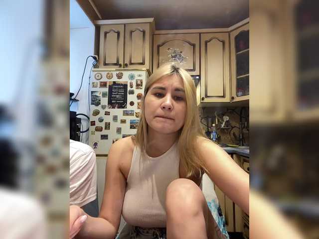 -Breid-1's BongaCams show and profile