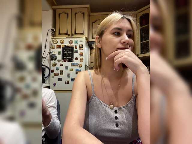 -Breid-1's BongaCams show and profile