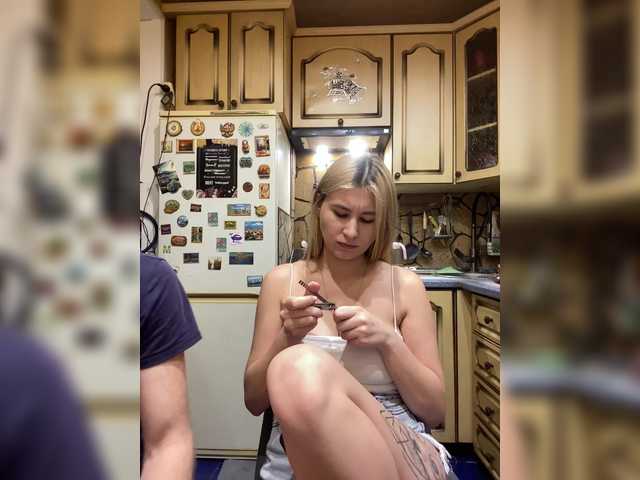 -Breid-1's BongaCams show and profile